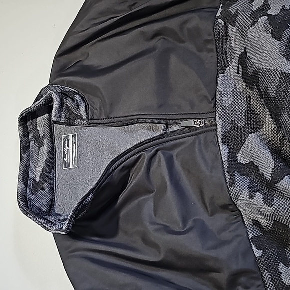 Ben Hogan medium black and gray camo performance pullover long sleeve jacket - Picture 6 of 7